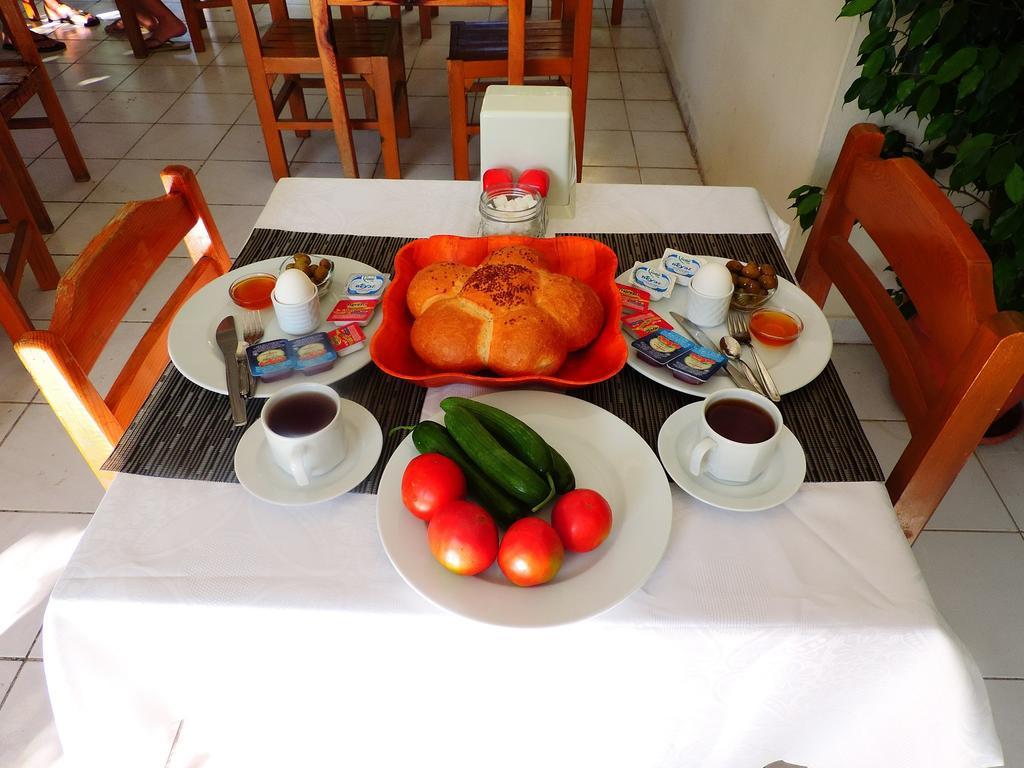 Onur Pension Bed and Breakfast Fethiye Exteriör bild