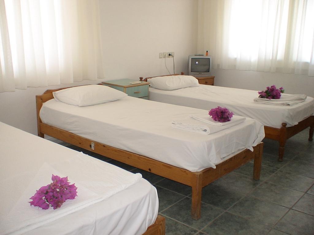 Onur Pension Bed and Breakfast Fethiye Rum bild