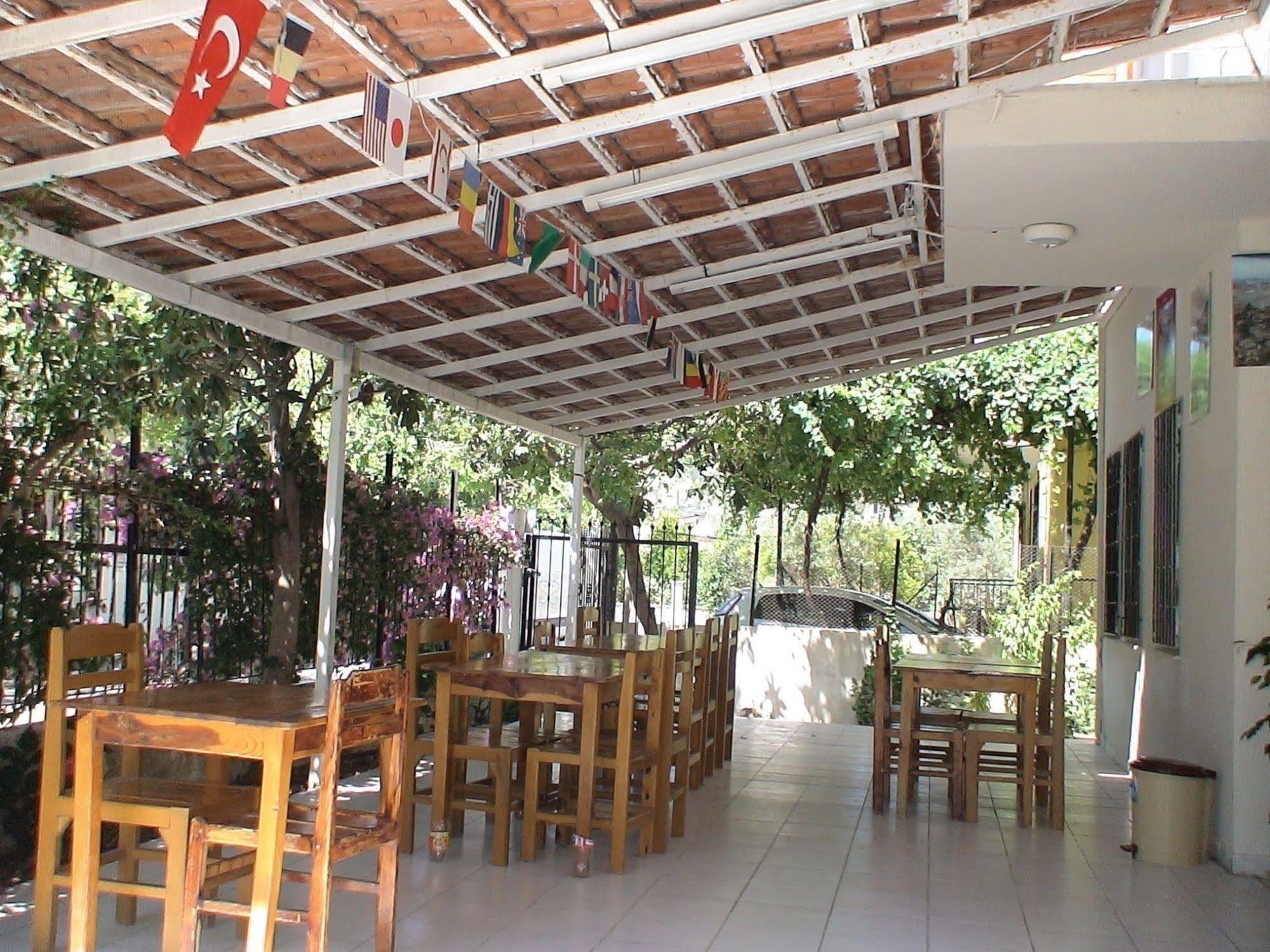 Onur Pension Bed and Breakfast Fethiye Exteriör bild