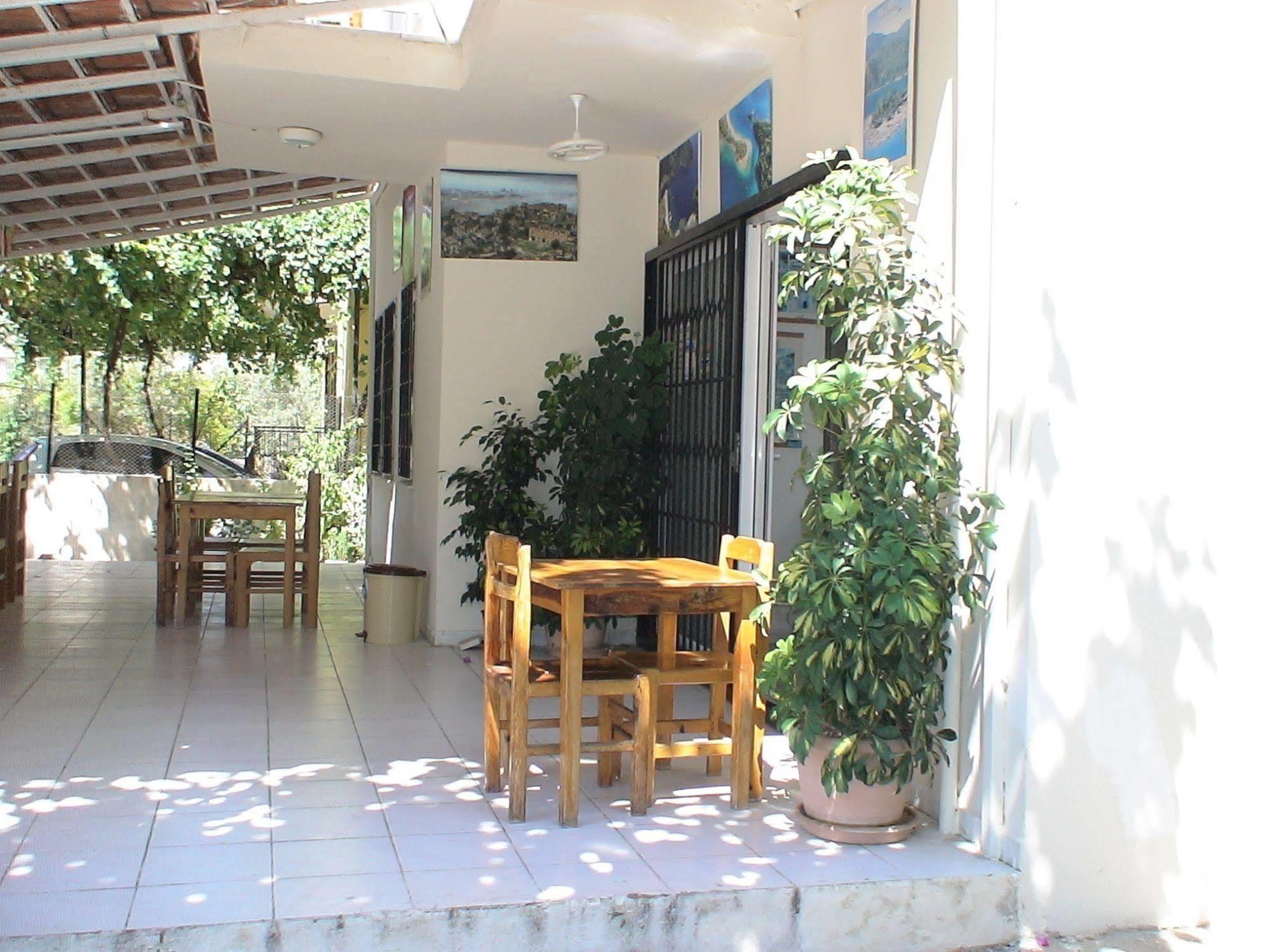 Onur Pension Bed and Breakfast Fethiye Exteriör bild